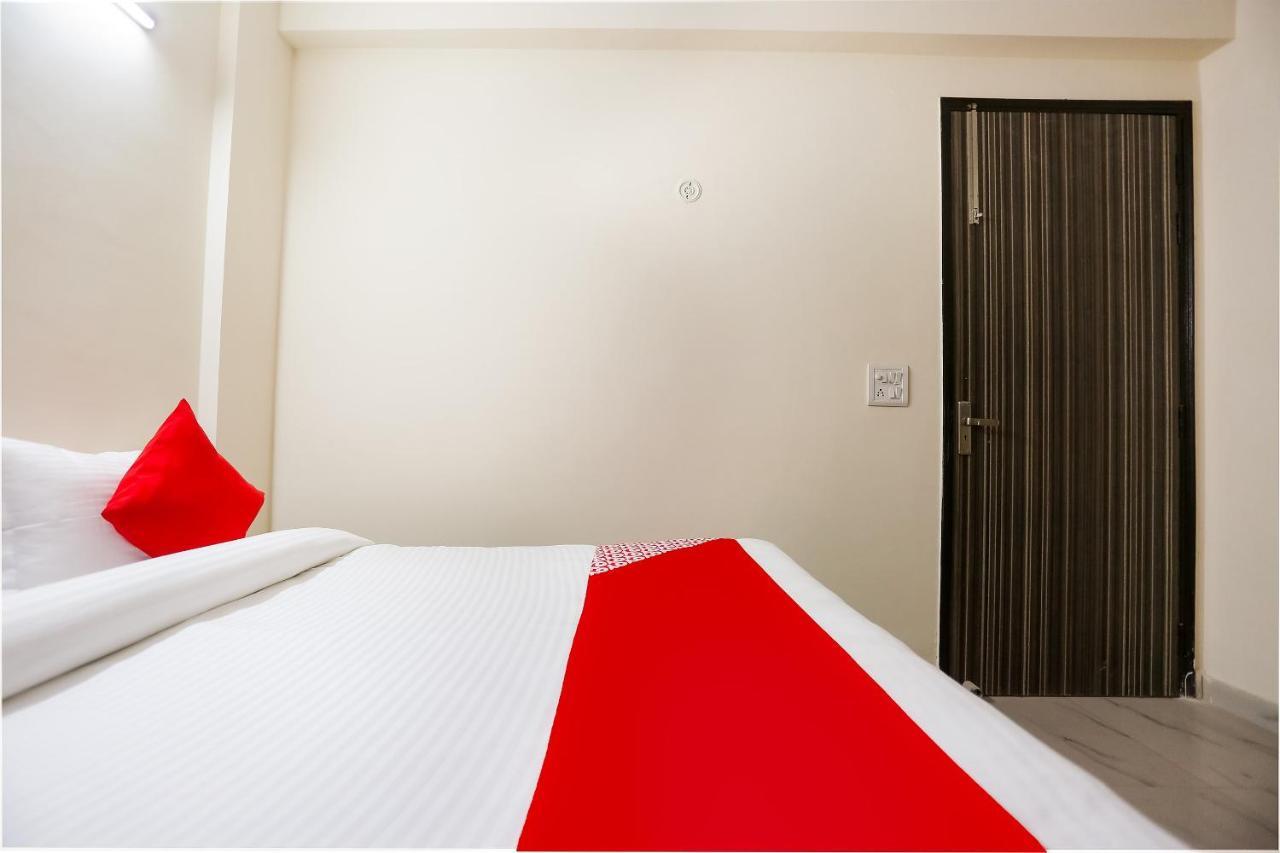 Hotel O Royal Galaxy New Delhi Extérieur photo