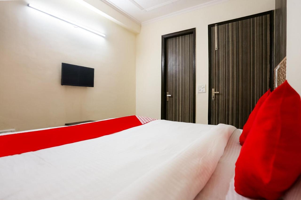 Hotel O Royal Galaxy New Delhi Extérieur photo