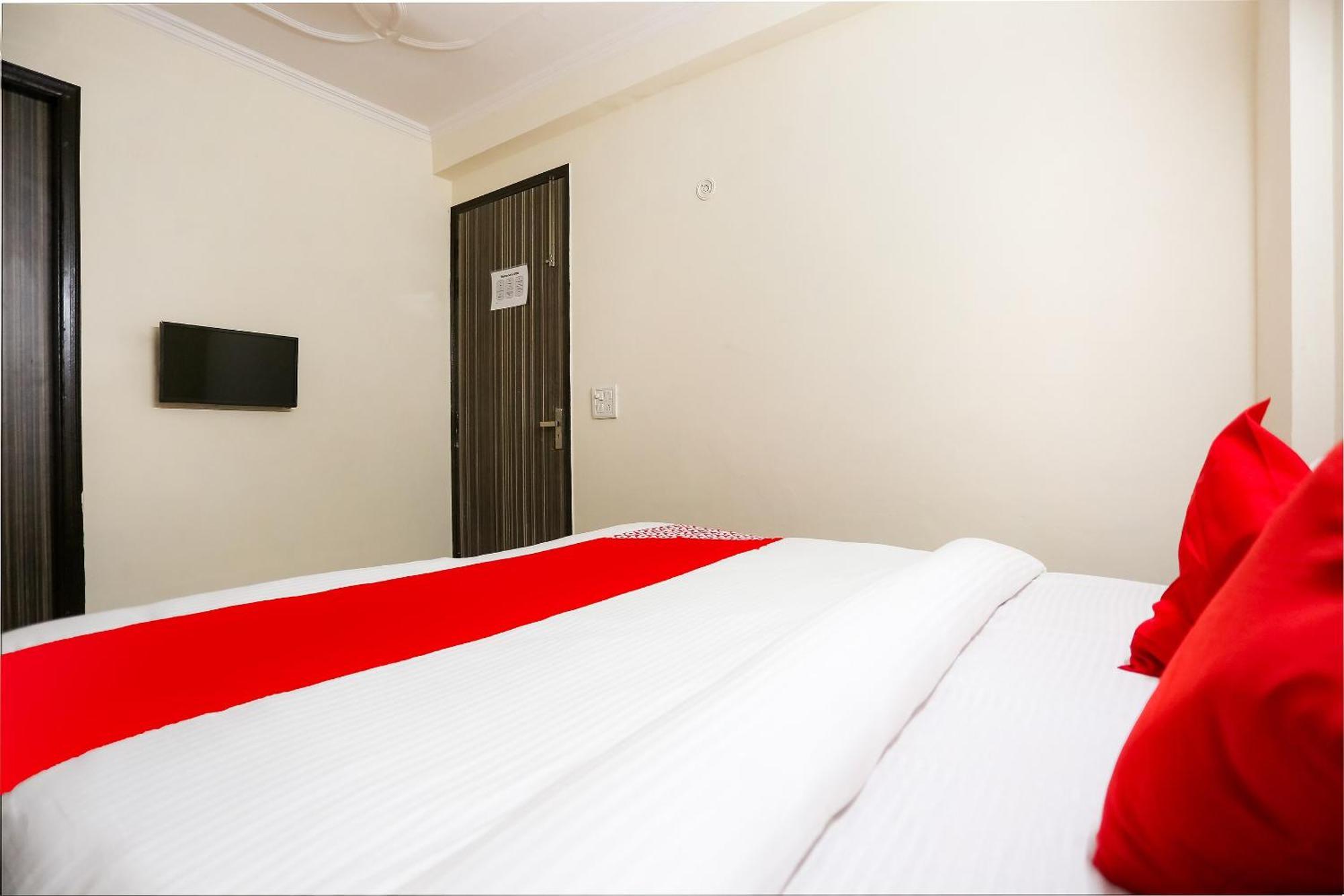 Hotel O Royal Galaxy New Delhi Extérieur photo