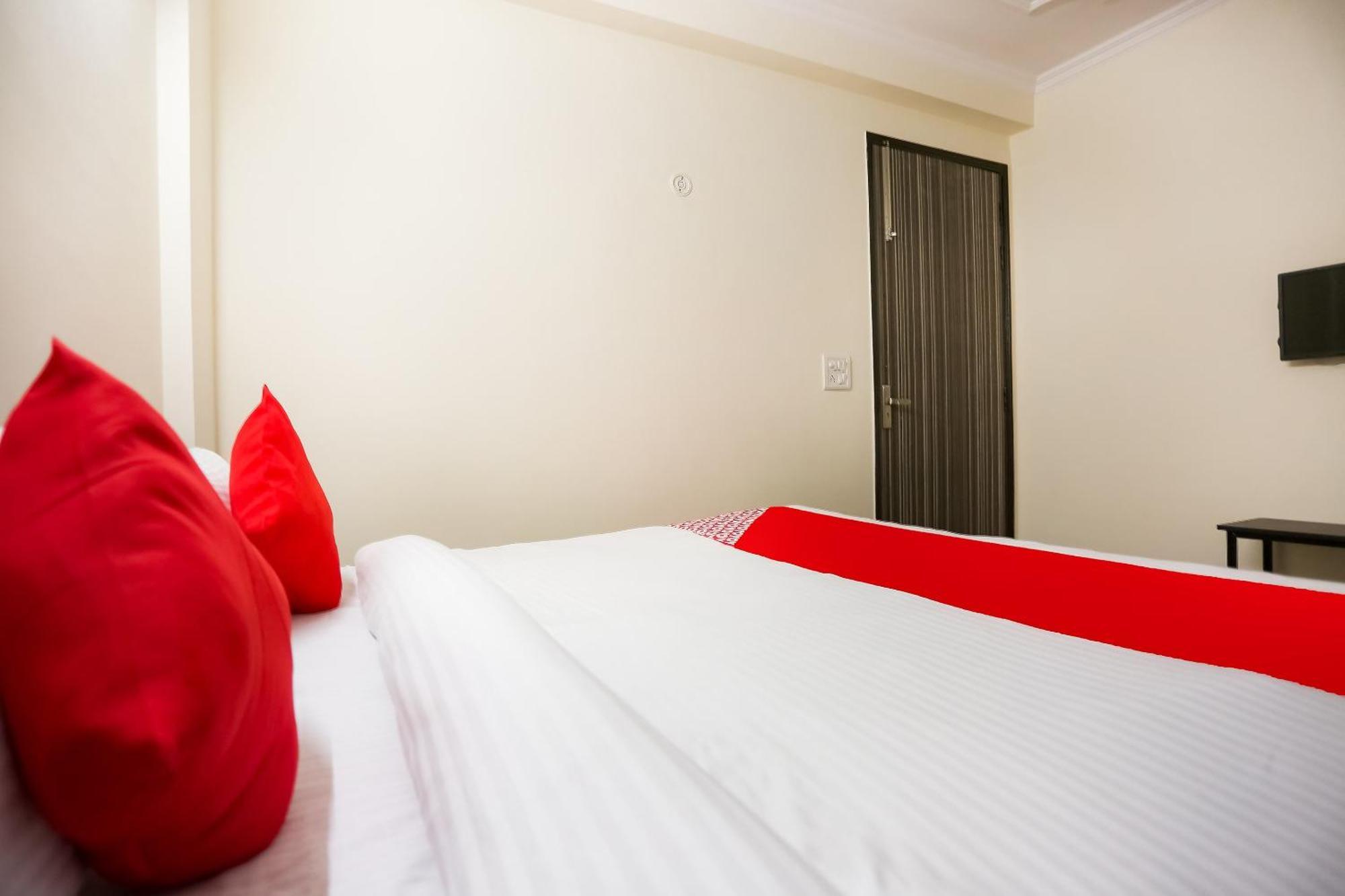 Hotel O Royal Galaxy New Delhi Extérieur photo